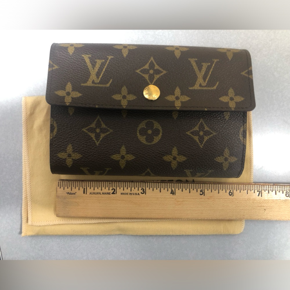 Beautiful condition LV monogram wallet unisex vintage